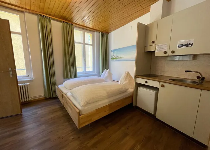 Casa de hóspedes Downtown 9 3*